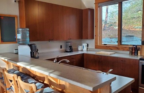 Gravenhurst Cottage | Muskoka Waterfront Cottage on 54 acres, 10 minutes from Gravenhurst