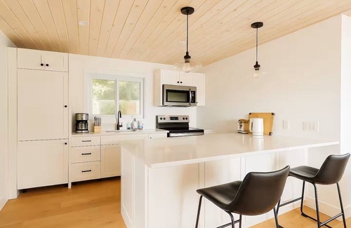 Utterson Cottage | Muskoka Waterfront Cottage on Three Mile Lake
