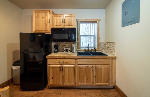 Indian River House | Musky Lodge at The Totem Lodges