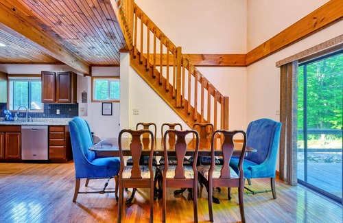 Lake Ariel House | Must see the Up Cabin in the Hideout