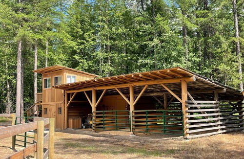 Boundary County RV Rental | Mustang Meadows