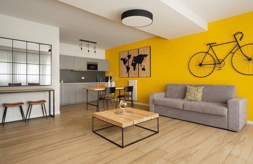 Borgo San Leonardo Apartment | MUSTARD FAMILY CENTRAL APARTMENT IN DONIZETTI RESIDENCE