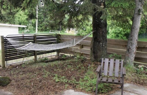 Manitoulin District Cottage | Mutchmor House - Steps from the sands of Providence Bay 4 bedrooms, 2.5 baths