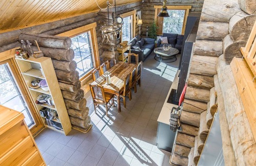 Rukatunturi House | Muuttohaukka by Interhome