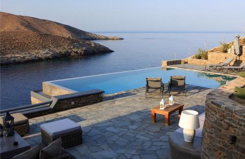 Kithnos Apartment | MV Kythnos