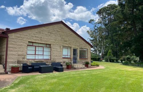 Phumelela Cabin | Mvemve Lodge at GrootPoort