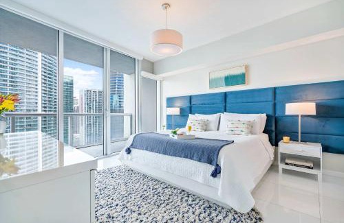 Downtown Miami Apartment | MVR - Icon Brickel River & Bay Views