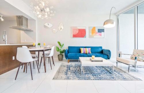 Downtown Miami Apartment | MVR - Icon Brickel River & Bay Views