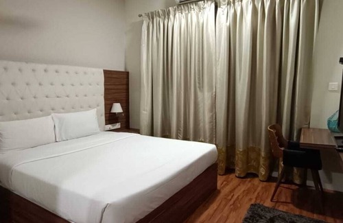 Mahindra World City Hotel | MWC Club by Downtown