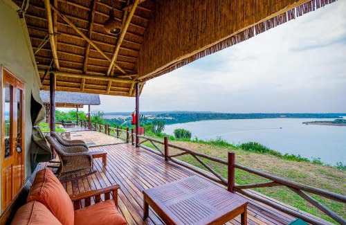 Western Region Cabin | Mweya Safari Lodge