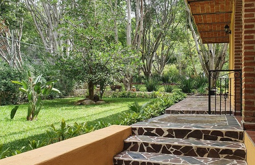 Ixtlahuacan de los Membrillos House | Charming room near Chapala