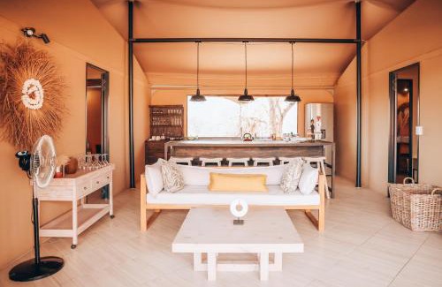 Maruleng Cabin | My Africa Adventure Farm