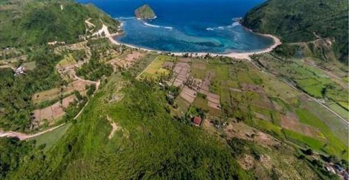 Kuta Bed & Breakfast | My Beach House - Lombok - Kuta - Areguling beach