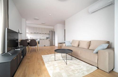Studentski Grad Apartment | My Campus 1 bdrm, Mountain view, Free parking, Self check-in