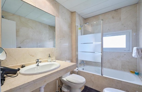 Legazpi Apartment | My City Home - Apartamento con terraza y piscina comunitaria en Legazpi