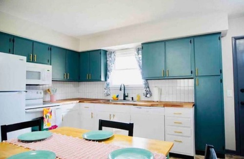 Urbana House | My Colorful CU Stay