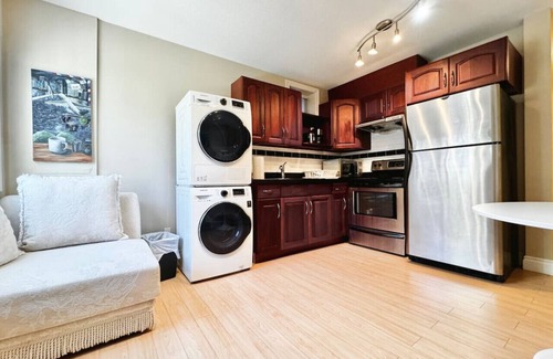 Marpole House | My Cozy 1bedroom Suite