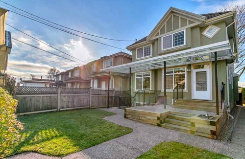 Marpole House | My Cozy 1bedroom Suite