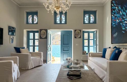 Megisti House | My Crown House, Kastellorizo Port