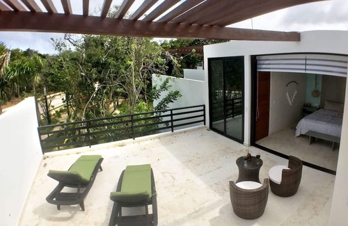 Akumal House | My Eco Chic 3bdr Sanctuary with beach, pools, & golf club !