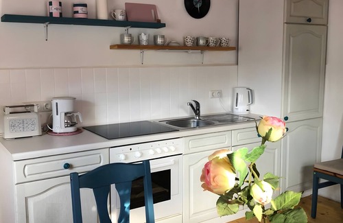 Kemmern Apartment | "My Holiday Home Rosenbusch 1" with Private Terrace, Garden and Wi-Fi