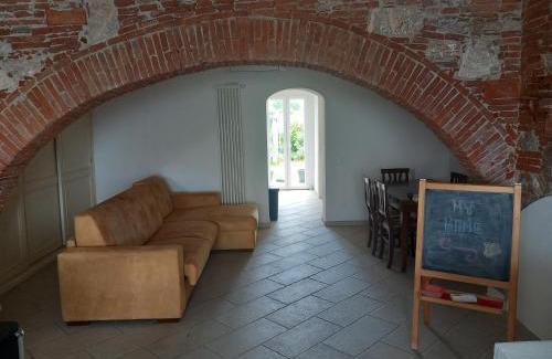 Cascina Apartment | MY HOME