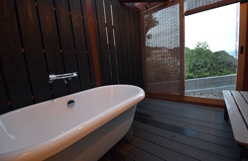 Miyanoura Hotel | MY LODGE Naoshima