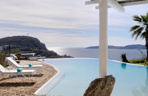 Agios Ioannis Villa | My Rental Homes - Villa Delos 80 meters from the sea, with pool and sea view