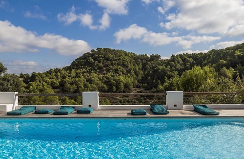 Sant Agusti des Vedra Villa | My Rental Homes - Villa Mercedes wtih private pool and aoutdoor dining area