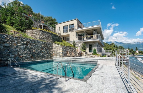 Vignola Villa | My Rental Homes - Villa Perla with pool, jacuzzi, and spectacular view of the Lake