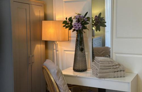 Herne Hill House | My Sky London House Near Attractions