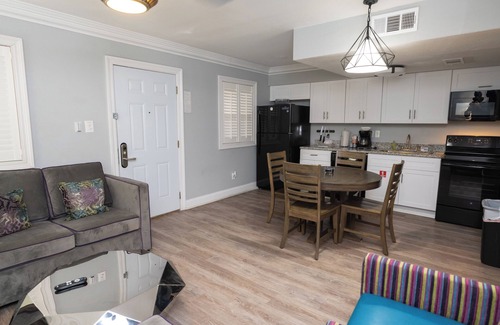 French Quarter Condo | My SouthernComfort at 519 Frenchmen street! 204