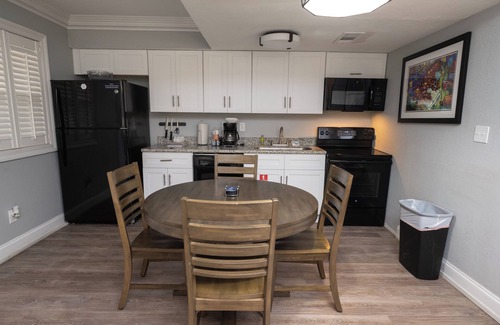 French Quarter Condo | My SouthernComfort at 519 Frenchmen street! 204