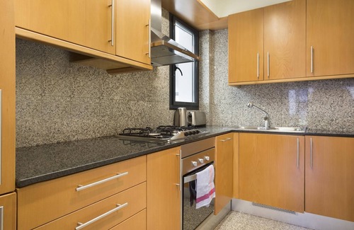 Sant Gervasi Apartment | My Space Barcelona 16 Apart. has 94 people and optional parking in Barcelona