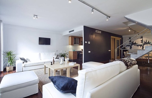 Sant Gervasi Apartment | My Space Barcelona Private Pool Garden