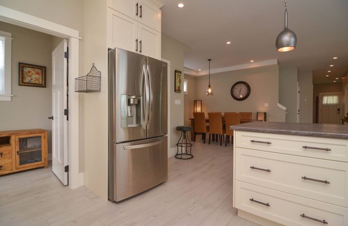 Comox House | My Time Getaway - All Year Destination, Skiing, Fishing, Golfing and Lots More!