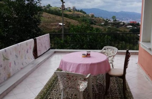 Akcaabat Villa | My Villa Sera Red