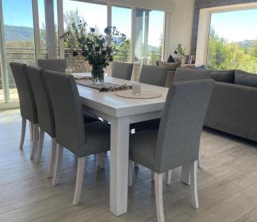 Lanin National Park Ski Chalet | My Way, Casa de Montaña