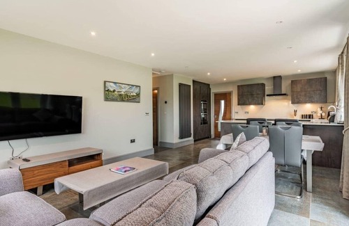 Blackburn Cottage | Mya Cottage