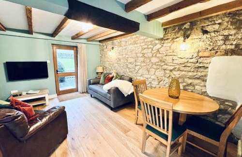 Crowdecote House | Mycock Cottage