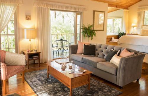 Healesville Bed & Breakfast | Myers Creek Cascades Luxury Cottages