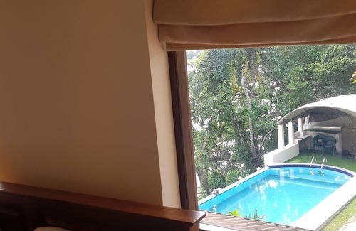 Bandaragama Bed & Breakfast | MyH LAKE FRONT Villa near City (Bed and Breakfast)