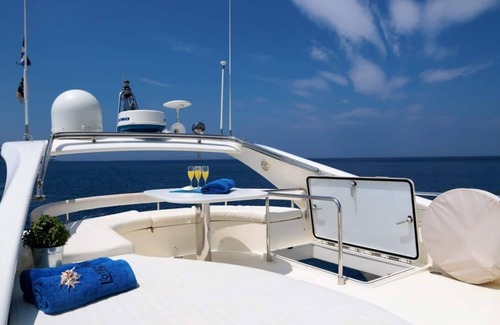 Mykonos Boat Rental | Mykonos yacht - Yacht in Mykonos - Ferretti 55 by Fantasia Villas
