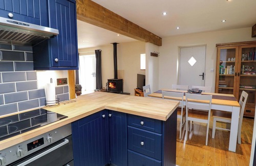 Dogdyke Cottage | MYLO'S COTTAGE, family friendly, with open fire in Boston