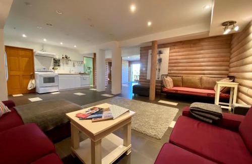 Central Okanagan Cabin | Myra Canyon Lodge
