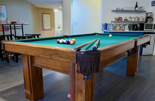 Southeast Kelowna House | Myra Park Bike Hike—Rural Retreat