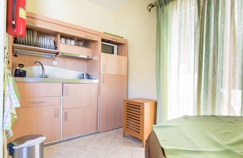 Mirties House | Myrties Boutique Apartments