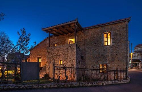 Fokiano House | MYRTILO TRADITIONAL STONE HOUSE !