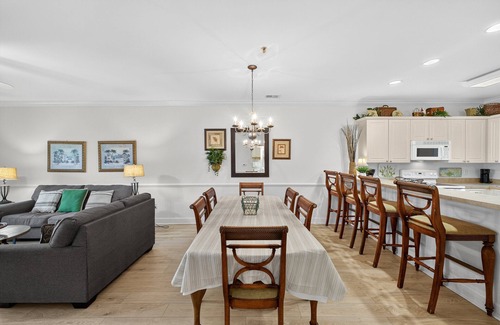 Central Myrtle Beach Condo | Myrtle Beach Golf Villa | Pool View | Blocks from Beach | Magnolia Pointe Luster Leaf 4895-203