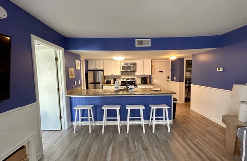 Myrtle Beach Condo | Myrtle Beach Retreat. Renovated 2BR Resort Condo w/Pools & Lazy River